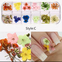 Mix dried flowers nail art