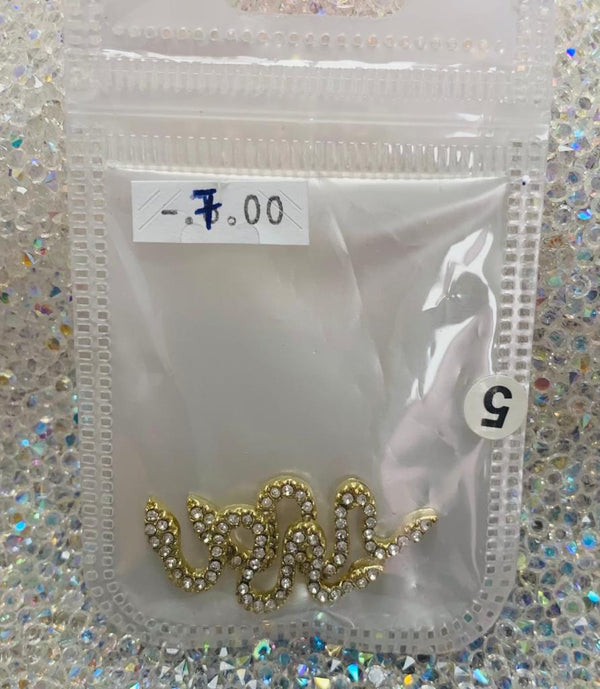 Charms nail art
